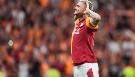 Galatasaray kaldığı yerden devam ediyor: Icardi aylar sonra golle döndü