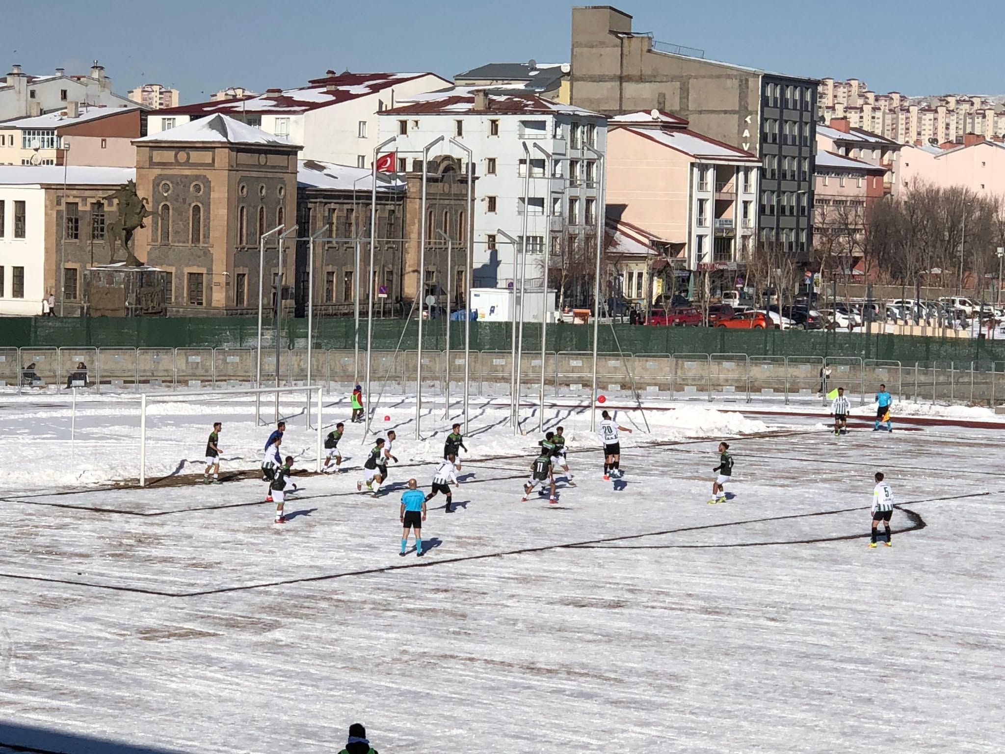 Kars 36 Spor, BAL 1. Grup'ta İsmail Demirel Karaağaç Spor'u 7-1 Mağlup Etti