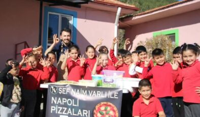 Şef Naim Varlı, İlkokulu Öğrencilerine Pizza Yaptı