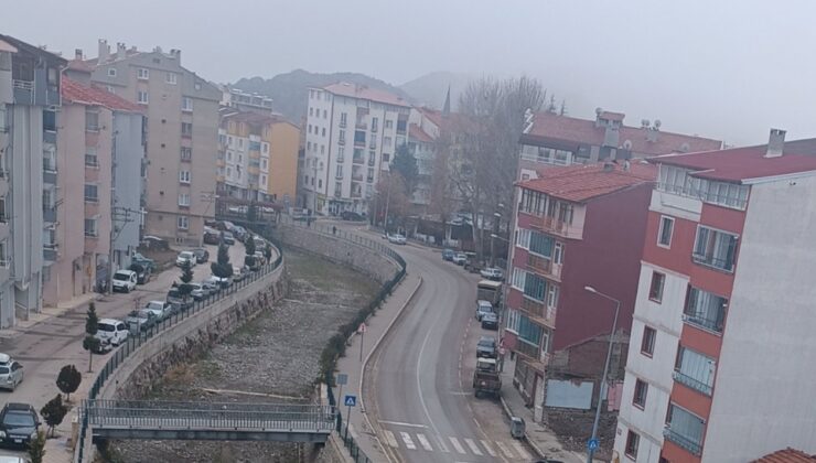 Çorum’un İskilip İlçesinde Sis Etkili Oldu