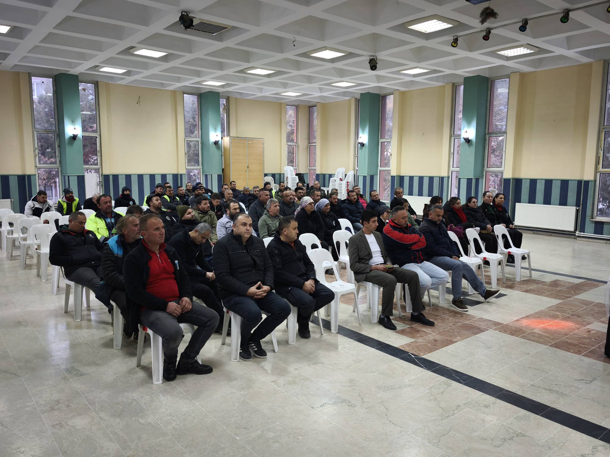 Yeşilova Belediyesi 2025 Yılı Son Personel Toplantısını Gerçekleştirdi