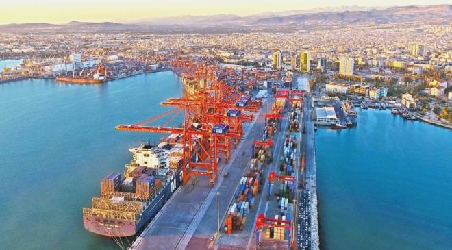 2025 Yılında Türkiye’nin Komşu Ülkelerle İhracatında Önemli Artış