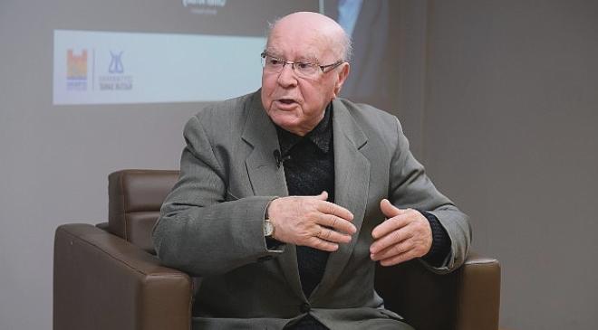 Adnan Özyalçıner Kitabiyat Söyleşisinde Anlatıldı