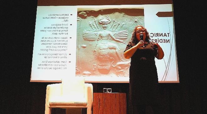 Anadolu Tarihi Kadın Perspektifiyle Masaya Yatırıldı