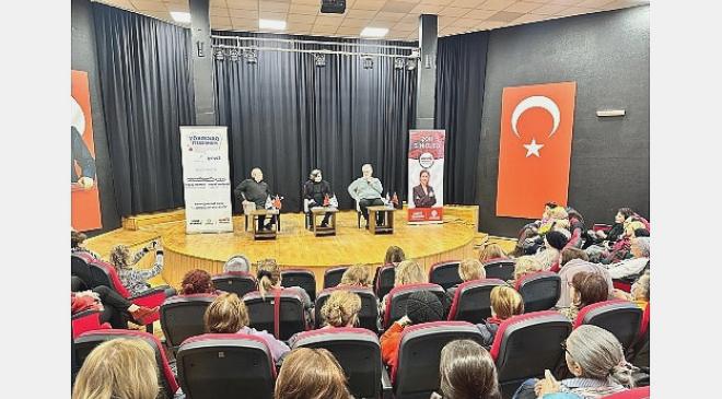 Bakırköy’de Grup Gündoğarken Söyleşisi ve İmza Günü