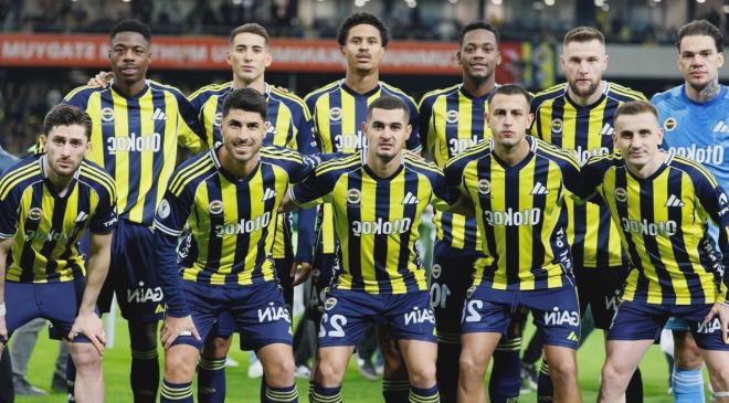 Fenerbahçe, Samsunspor’u 2-0 Yenerek Süper Kupa Finaline Yükseldi