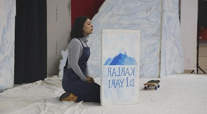 Kartepe Belediyesi Yarıyıl Tatilinde Çocuklar İçin Tiyatro Etkinliği Düzenledi