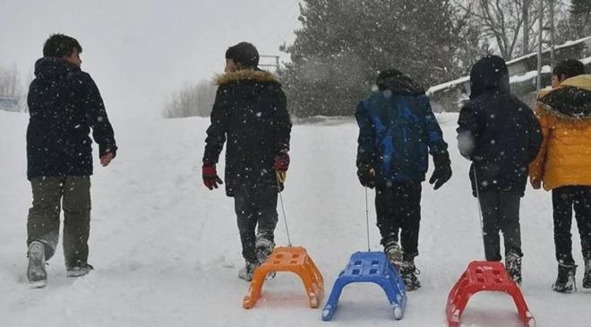 Olumsuz Hava Koşulları Nedeniyle Bazı İllerde Eğitim Ara Verildi