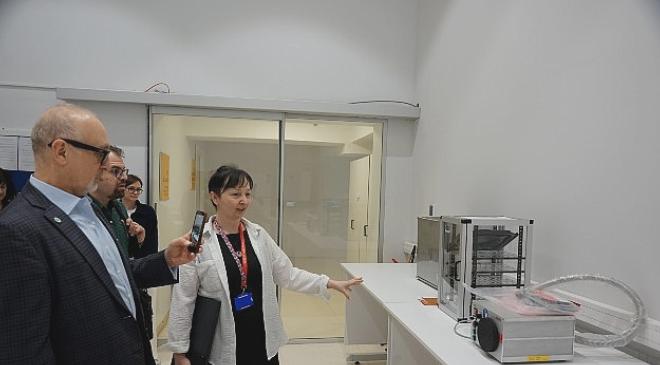 Prof. Dr. Selim Ünlü: Laboratuvardan Ticari Ürüne Uzun ve Sabırlı Süreç