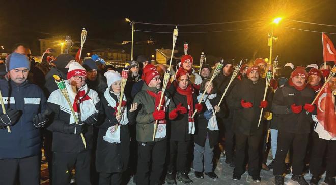 Sarıkamış Harekâtı’nın 111. Yılında Anma Yürüyüşü ve Soğuk Heykel Performansı