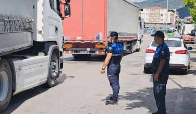 Şehir içine park eden tır ve kamyonlara ceza